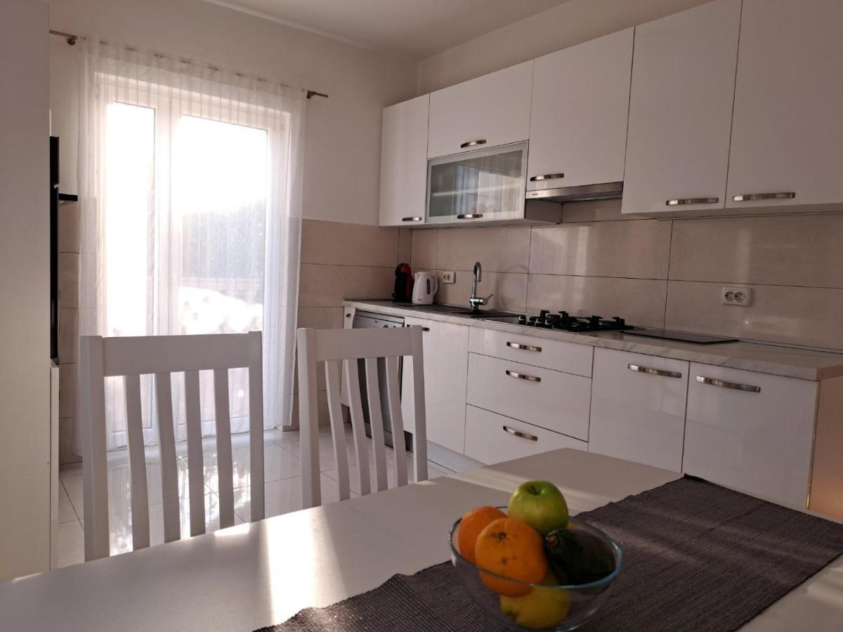 Apartment Nina Novi Vinodolski Eksteriør bilde